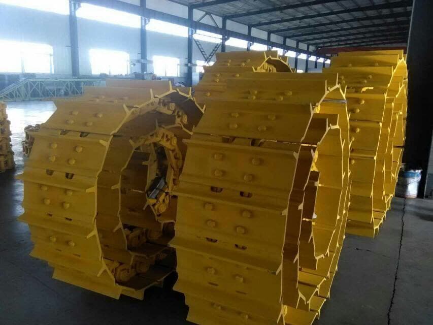 Bulldozer complete track group view