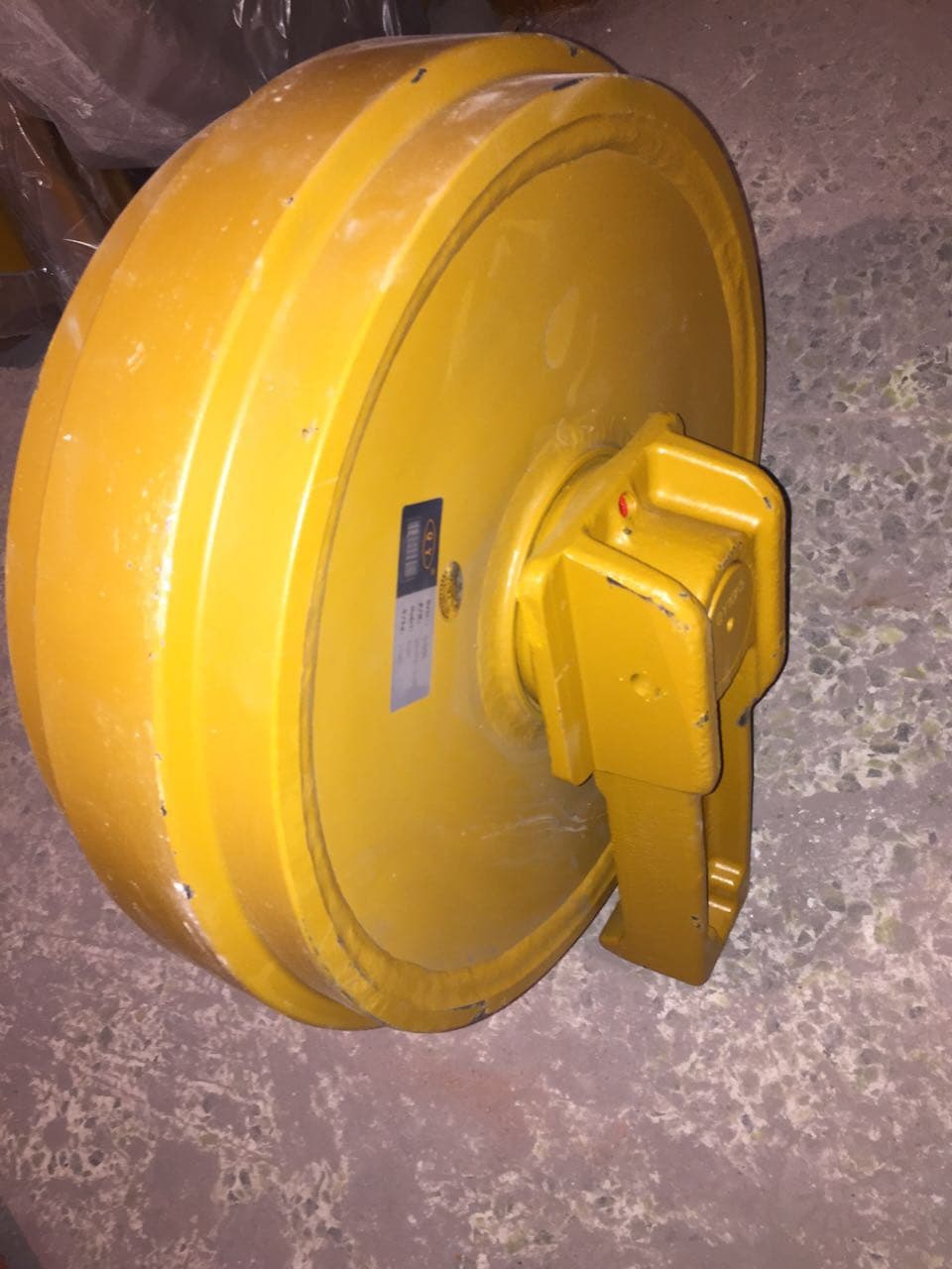 Bulldozer idler product view