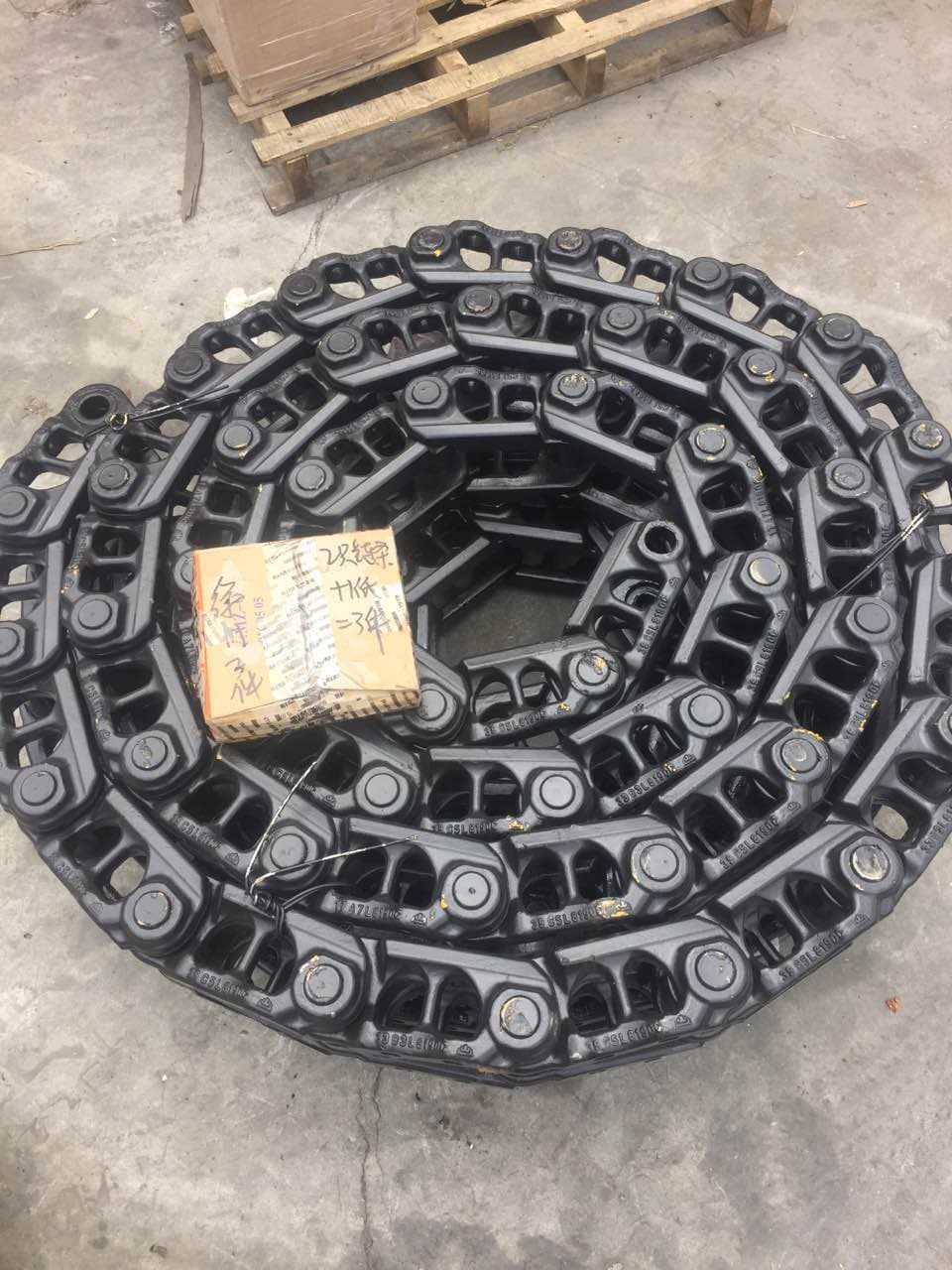 Excavator track chain product view