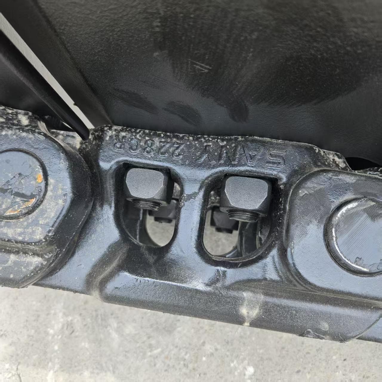 Excavator complete track group link detail
